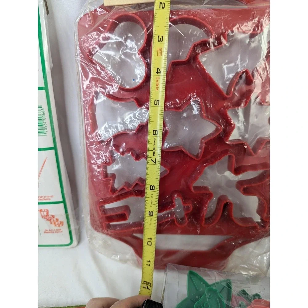 Christmas Cookie Cutters Plastic Metal Lot Love Molds